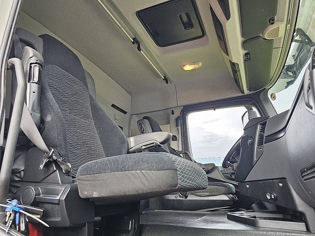 MERCEDES-BENZ ACTROS 1945 LS