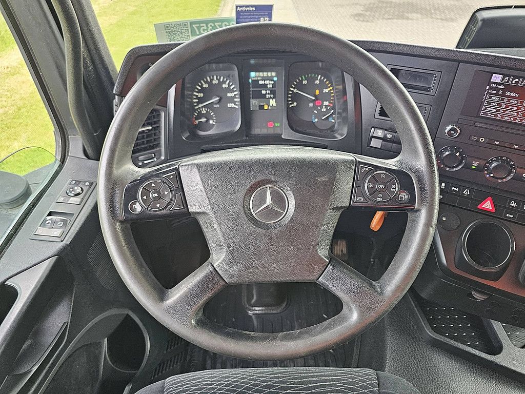 MERCEDES-BENZ ACTROS 1945 LS