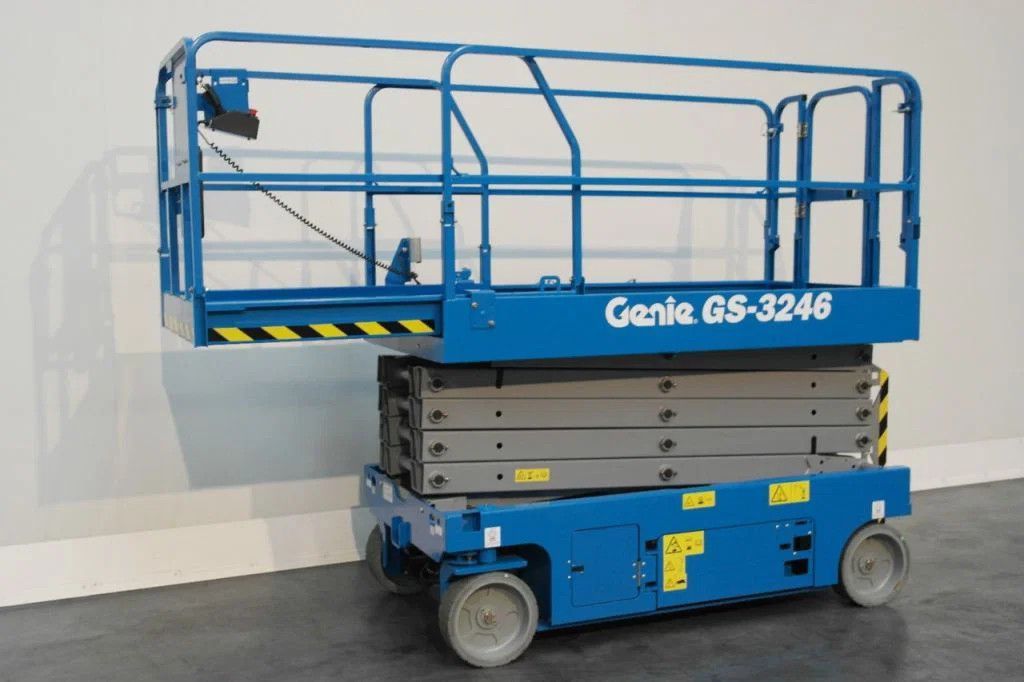 Genie GS-3246
