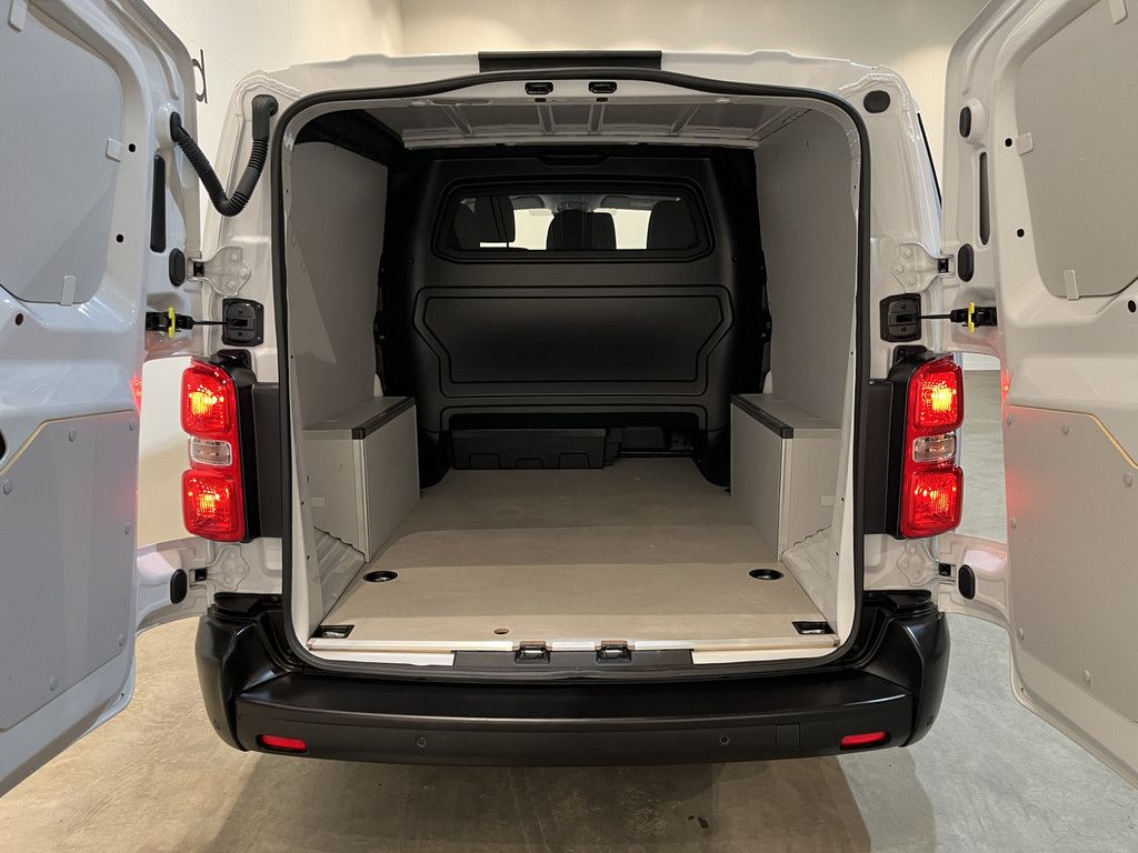 Peugeot e-Expert (Citroën e-Jumpy) L3 136 PK DC 6 PERS. 75 kWh / 100% Elektrisch !! / Airco / CarPlay / Cruise Control / PDC / Navigatie 18.200 KM !!