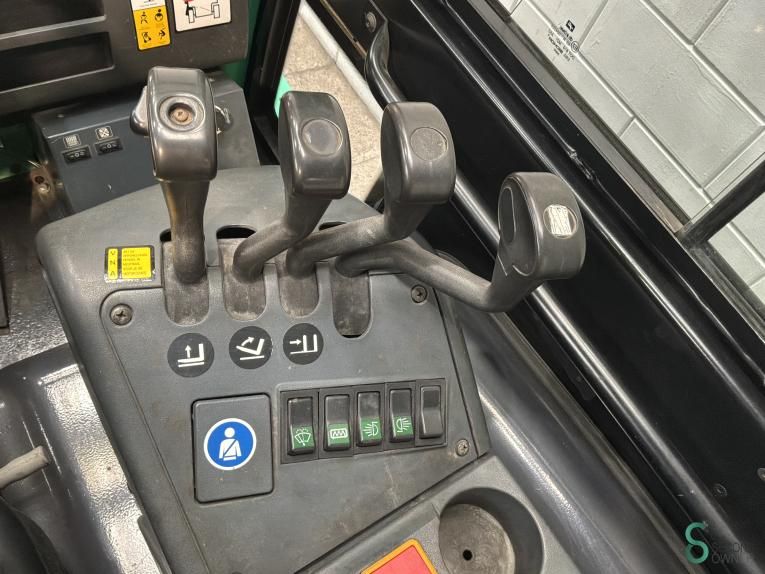 Forklifts Electric Mitsubishi FB50N 2006