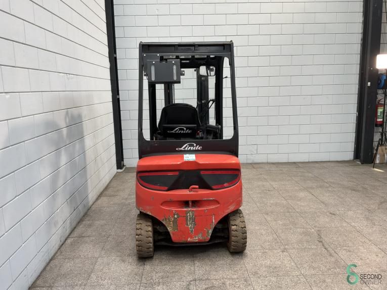 Heftrucks Elektrisch Linde E16P 2021 Triplex