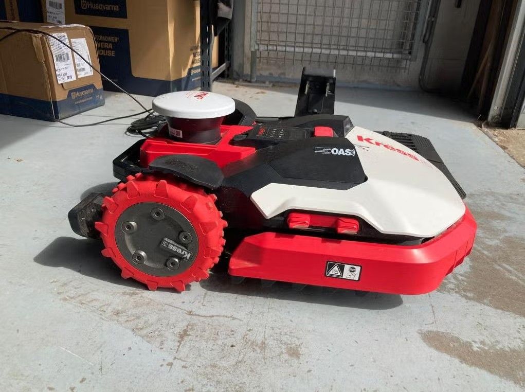 Kress KR233 RTKⁿ 12.000 m² GPS robotmaaier compleet