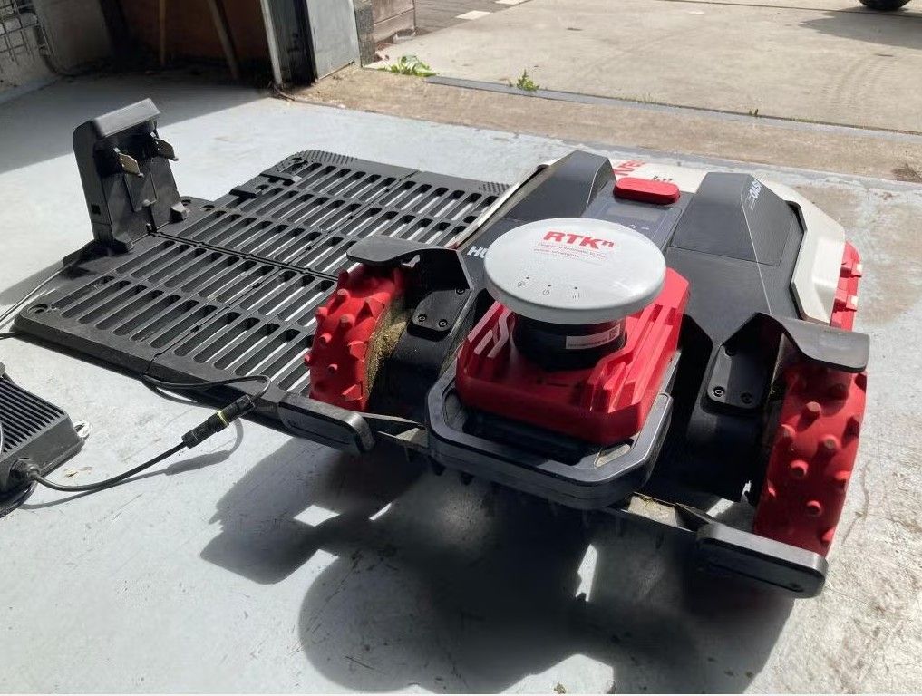 Kress KR233 RTKⁿ 12.000 m² GPS robotmaaier compleet