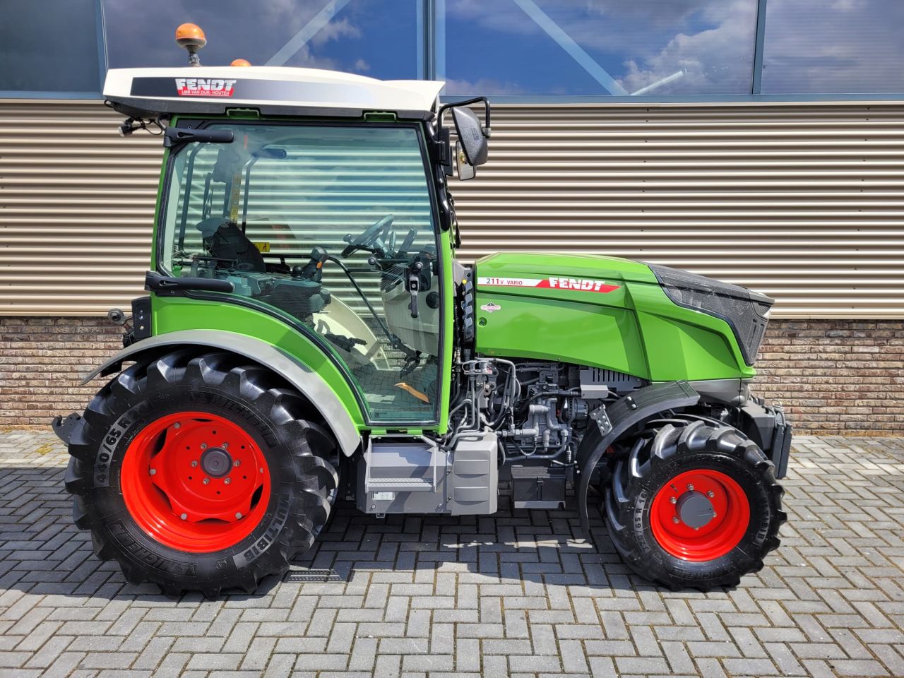 Fendt 211 vario ( 209-210 )