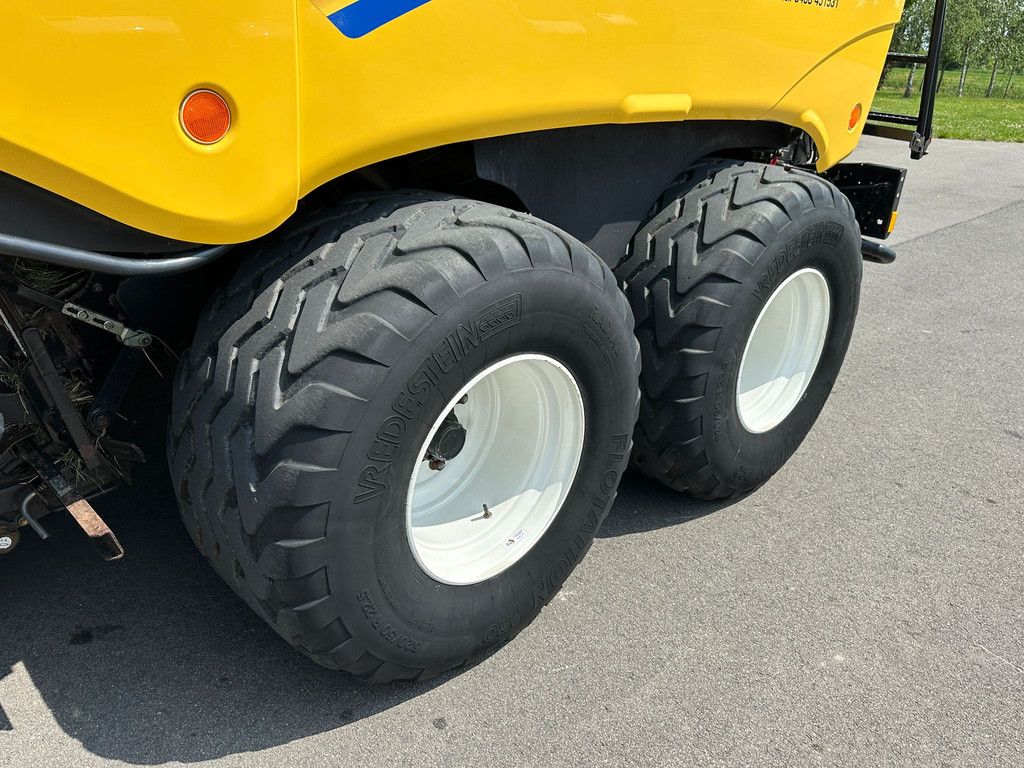 New Holland Bigbaler 1270 CropCutter
