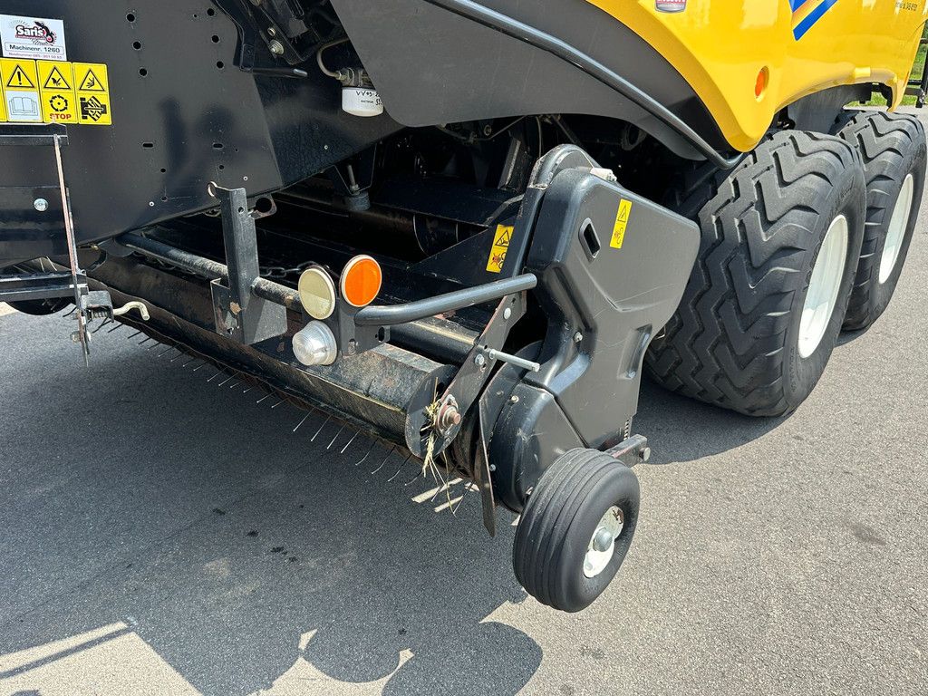 New Holland Bigbaler 1270 CropCutter