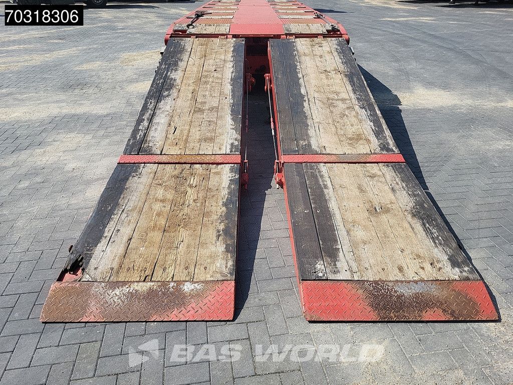 Goldhofer STZ-L5-52/80 4x Steering Axle 1x Lift axle Ramps