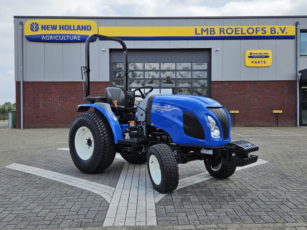 New Holland Boomer 35