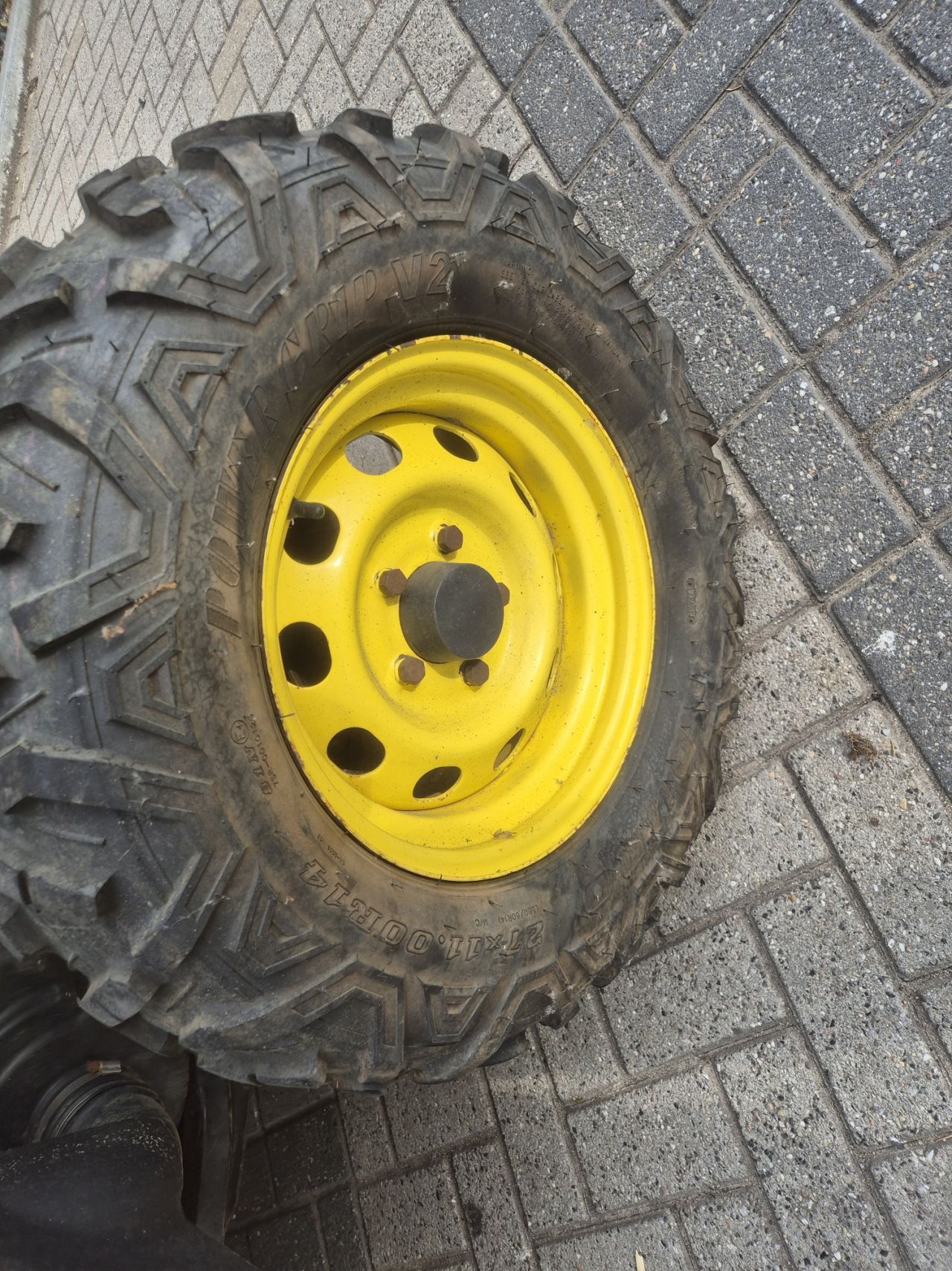 JOHN DEERE UTV model XUV865M met cabine