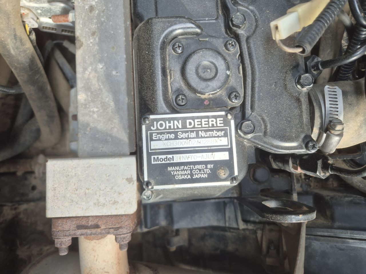 JOHN DEERE UTV model XUV865M met cabine