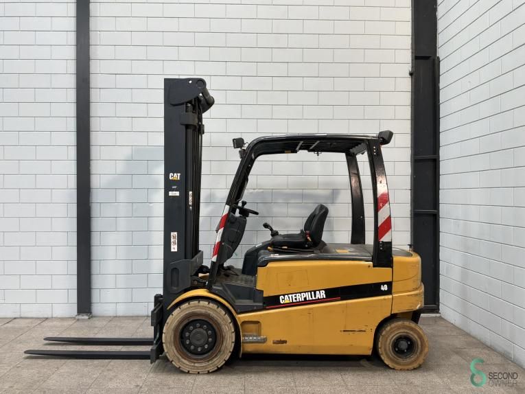 Gabelstapler Elektrisch Caterpillar EP40 2007