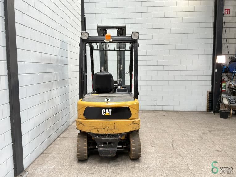 Gabelstapler Elektrisch Caterpillar EP40 2007