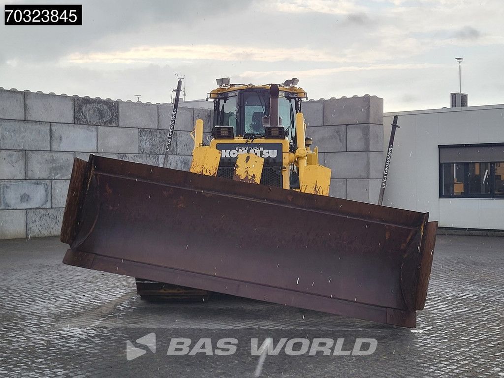 Komatsu D65 PX -18 Leica GPS
