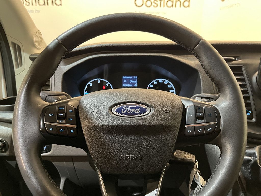 Ford Transit 350 2.0 TDCI L4H3 130 PK RWD / Euro 6 / Cruise Control / Camera / 3-Zits / 31.300 KM !!
