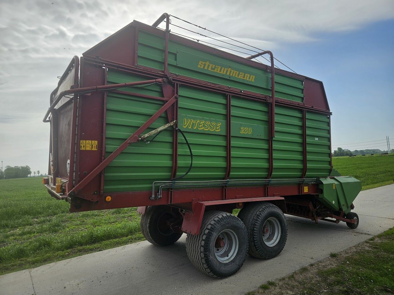 Strautmann Vitesse 230 opraapwagen