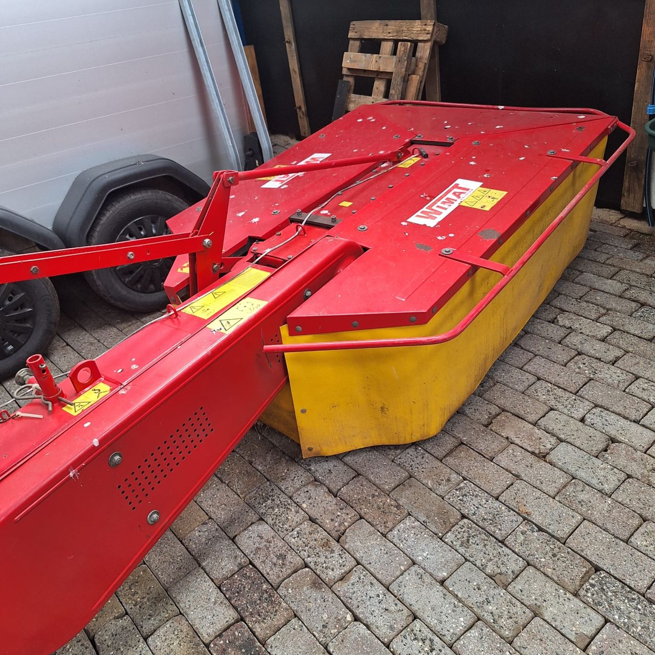 Deutz Fahr KM 24 en Wimat 165 trommelmaaier