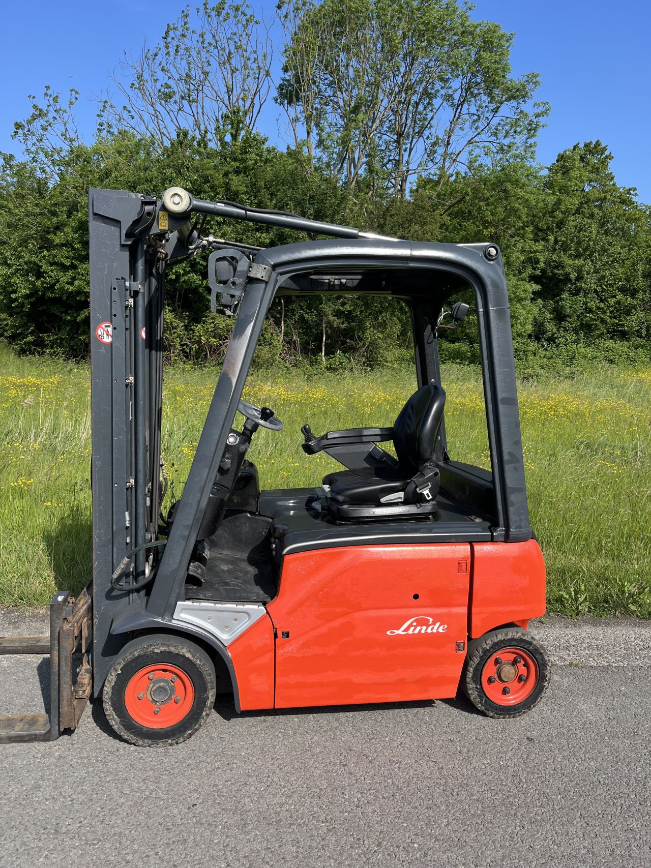 Linde E16P-01 elektrische heftruck triplo accu 2021 94%
