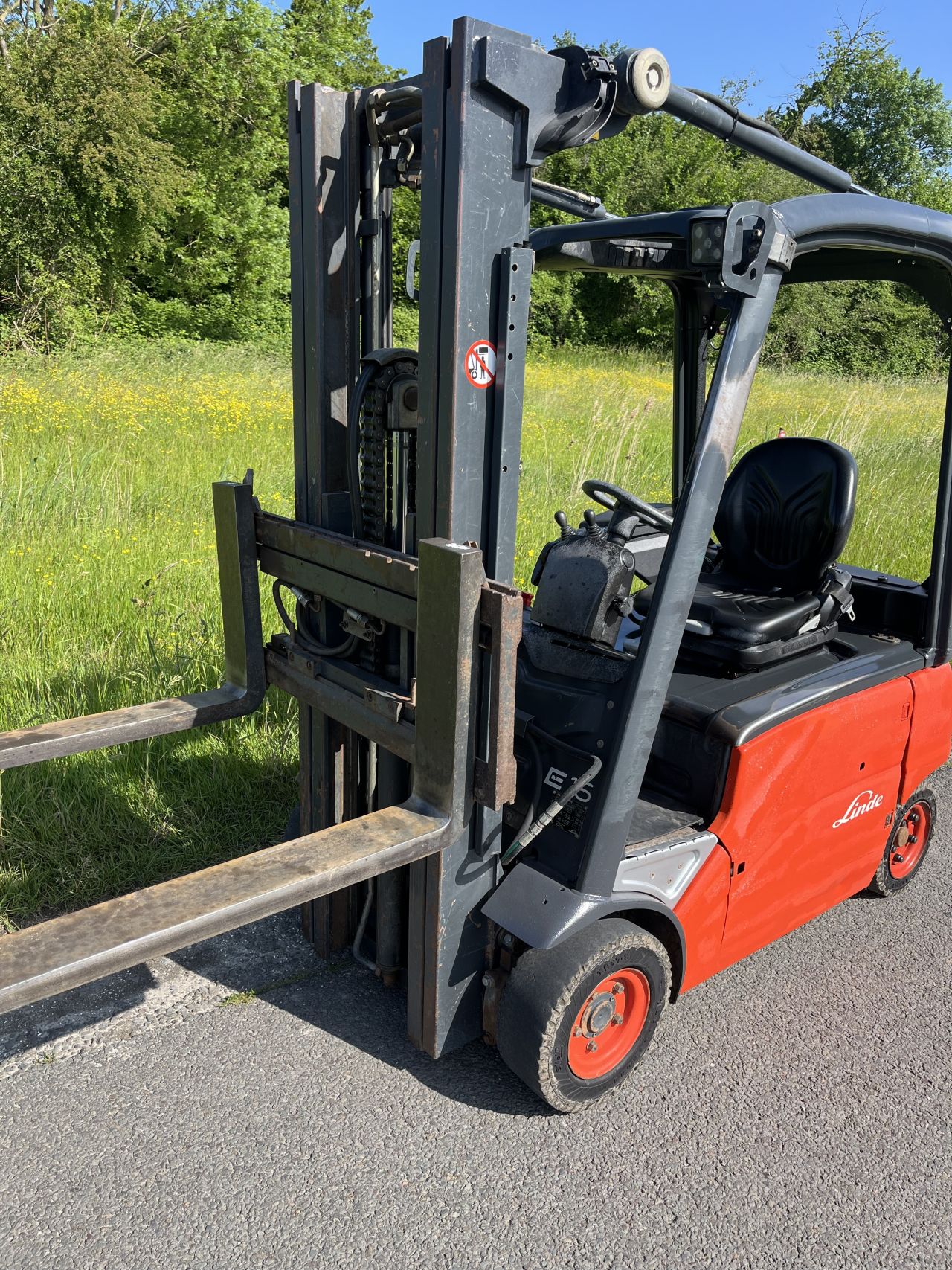 Linde E16P-01 elektrische heftruck triplo accu 2021 94%