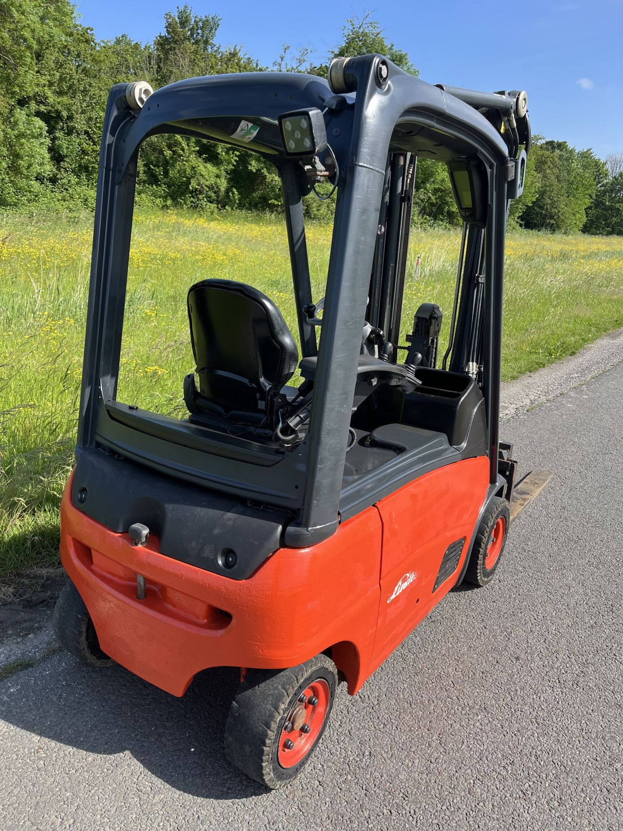 Linde E16P-01 elektrische heftruck triplo accu 2021 94%
