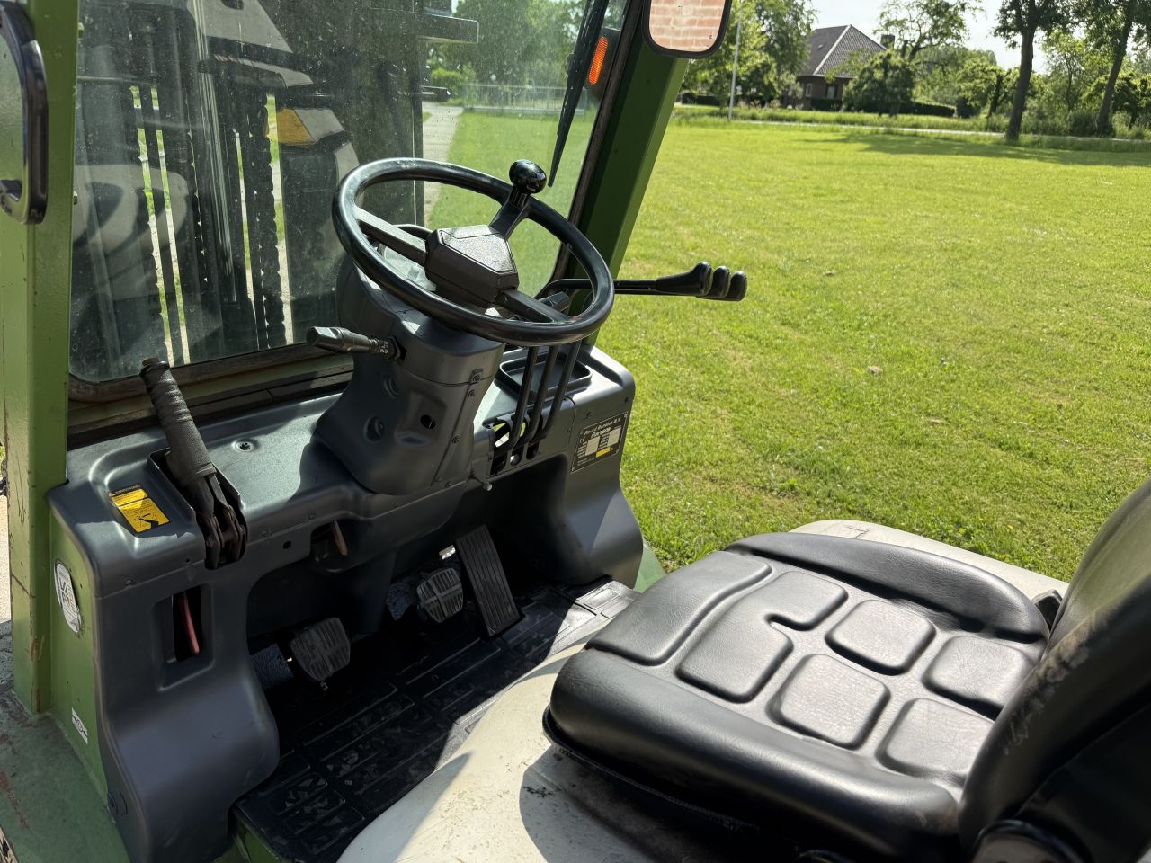 3 tonner diesel 3-delig Sideshift YANMAR 68000uur BJ2012