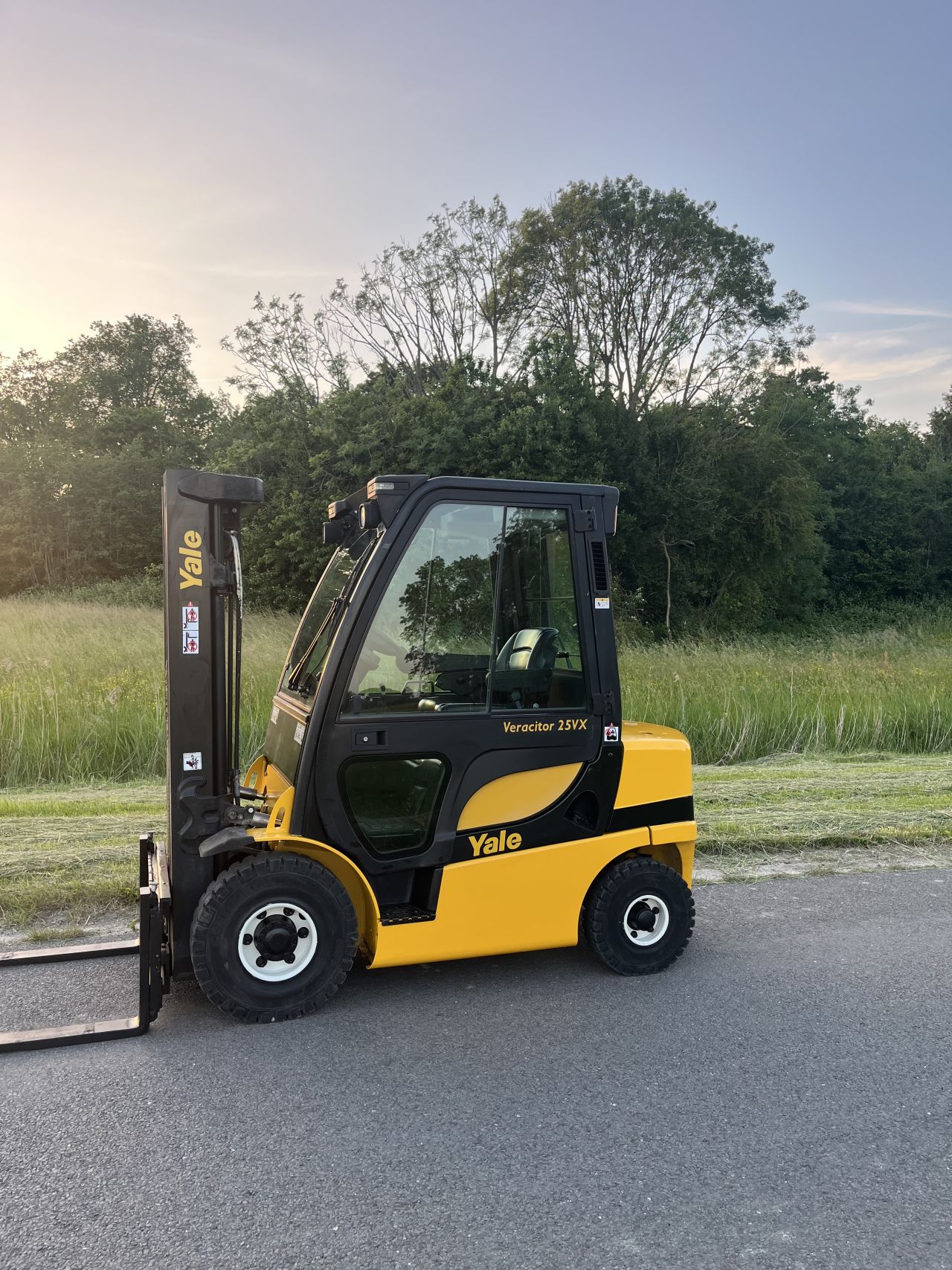 Yale GDP25VX Diesel heftruck triplo sideshift 1447 uur!