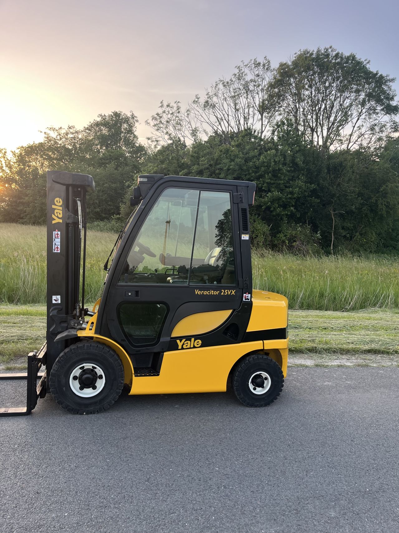 Yale GDP25VX Diesel heftruck triplo sideshift 1447 uur!