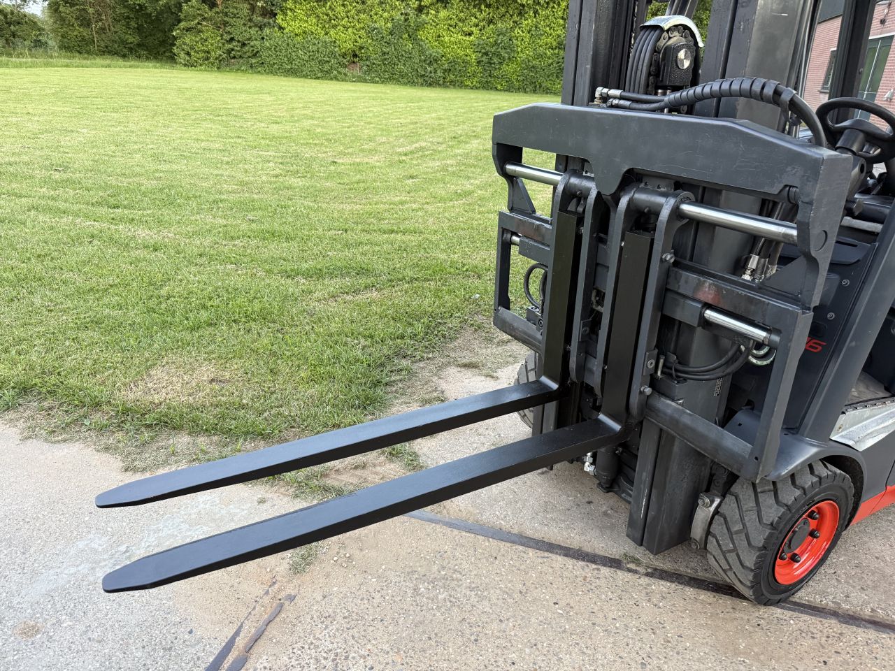 Linde 1600KG triplex Sideshift vorkversteller 4600uur BJ2019