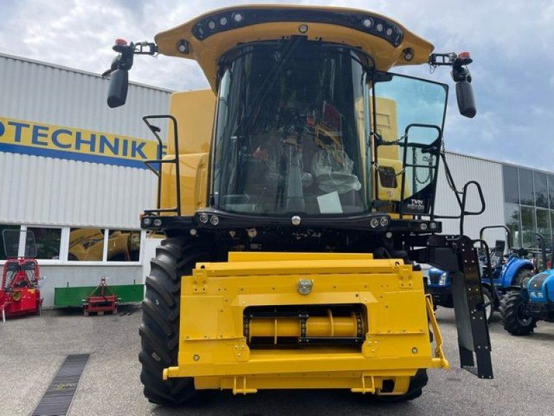 New Holland CR8.80 Revelation
