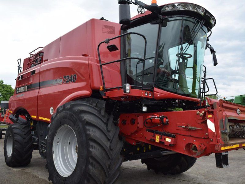 Case IH 7240 Axial Flow