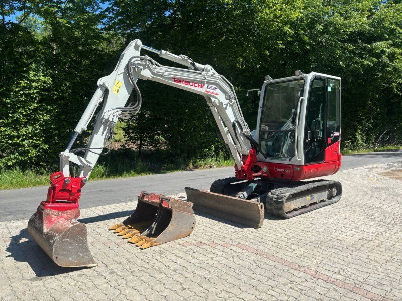 Takeuchi TB 240