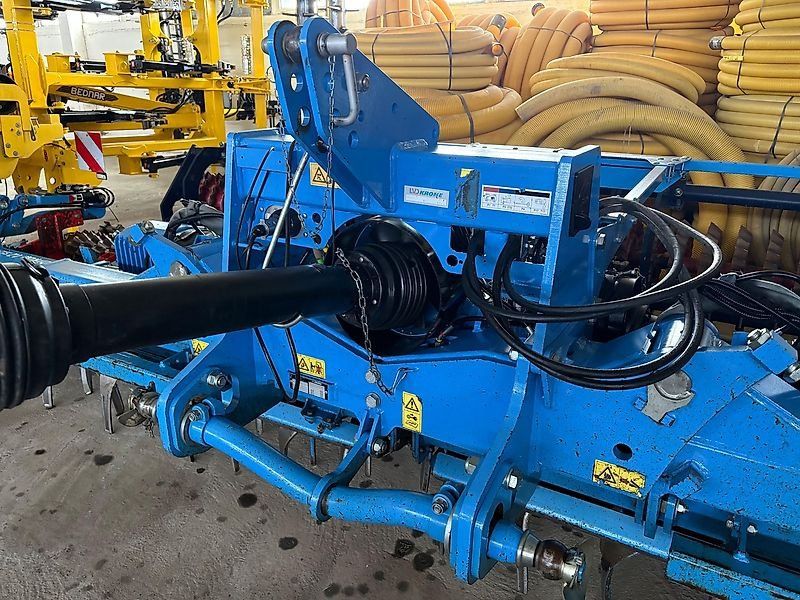 Lemken Zirkon 12/600 mit Güttler Walze