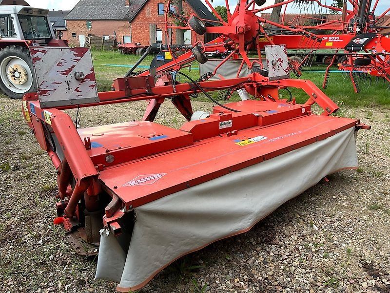 Kuhn GMD 802 F