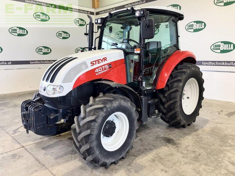 Steyr 4075 kompakt et basis