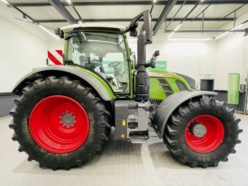 Fendt 724 VARIO S4 PROFI PLUS