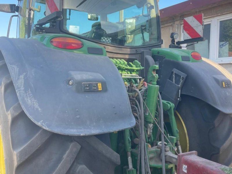 John Deere 6R 195