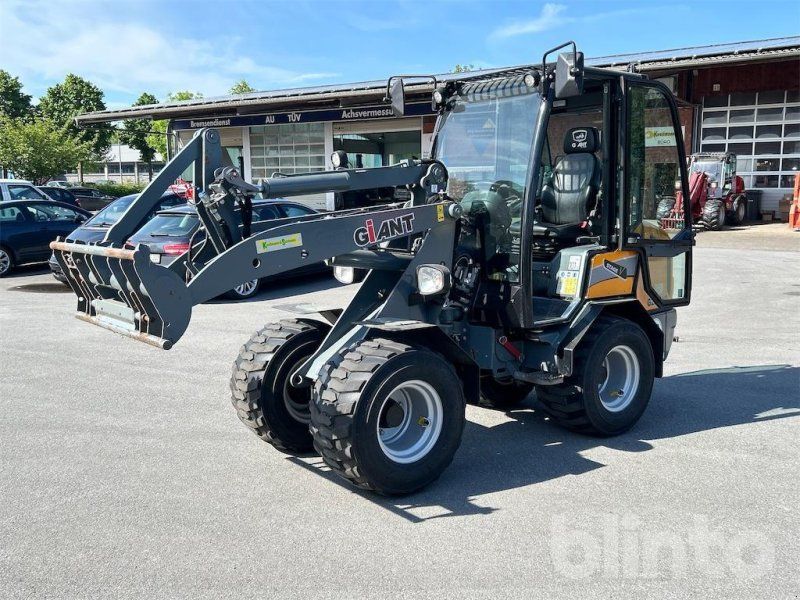 Giant G2500 HD