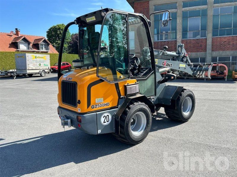Giant G2500 HD