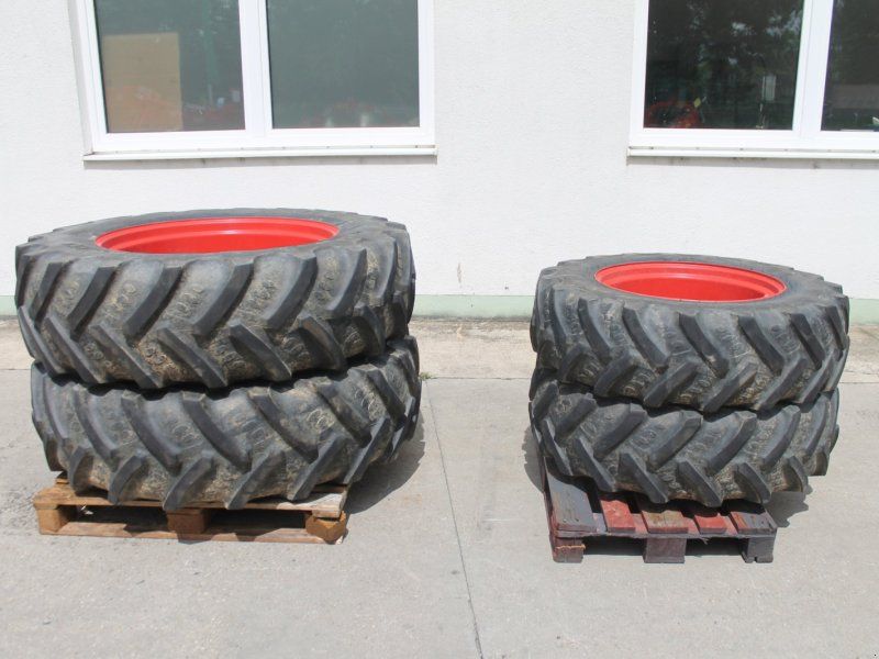 BKT 340/85 R28 + 420/85 R38