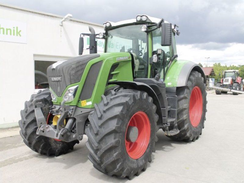Fendt 828 VARIO S4 PROFI PLUS