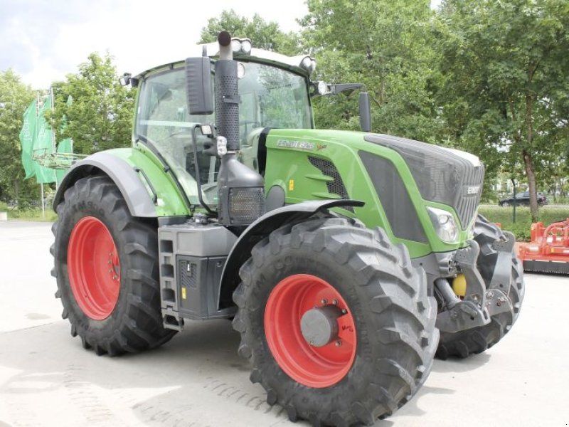 Fendt 828 VARIO S4 PROFI PLUS