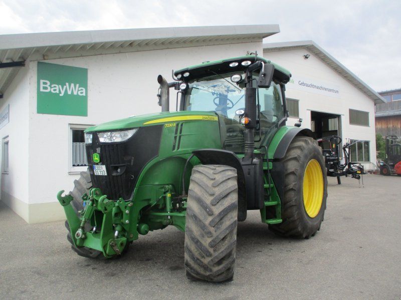 John Deere 7230R