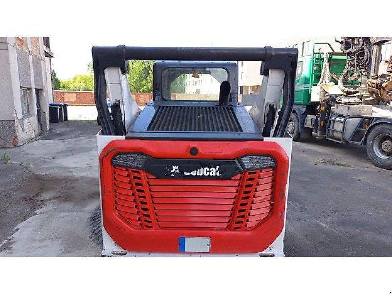 Bobcat S76