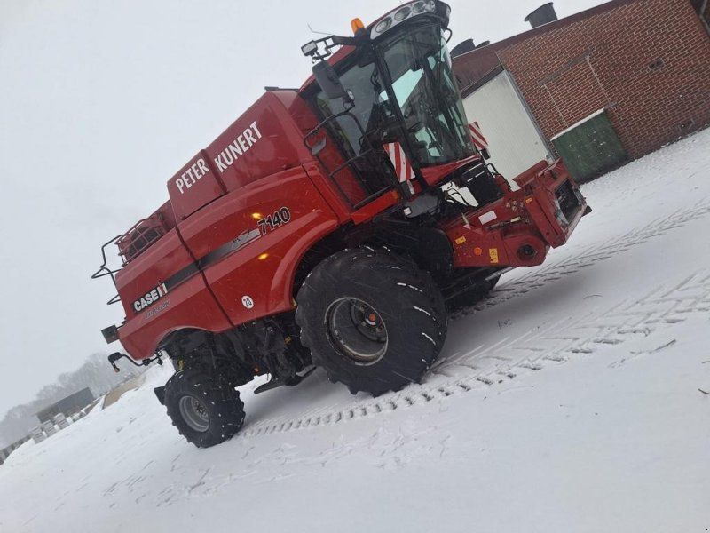 Case IH 7140 Axial Flow