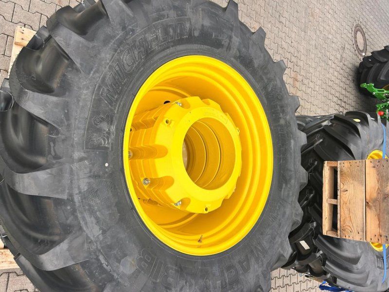 Michelin MachXBib 710/70 R42