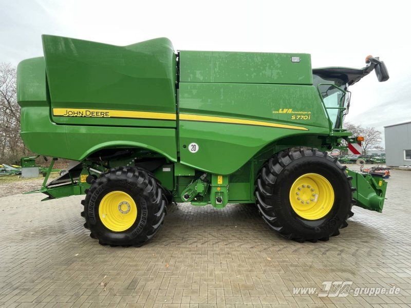 John Deere S770 ProDrive