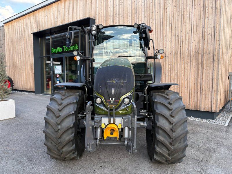 Valtra A115
