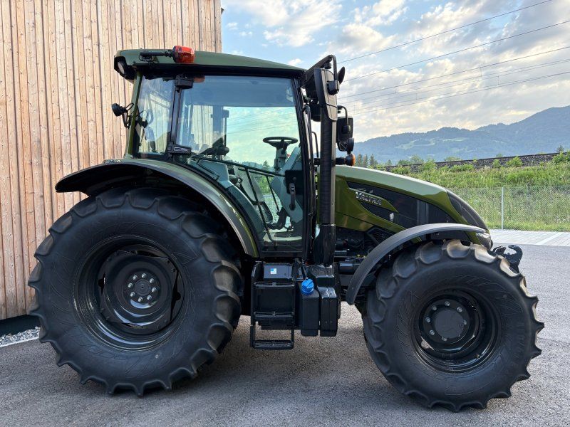 Valtra A115