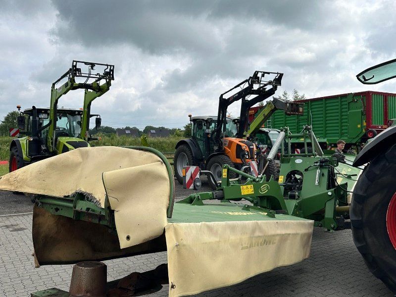 Krone EasyCut B 890