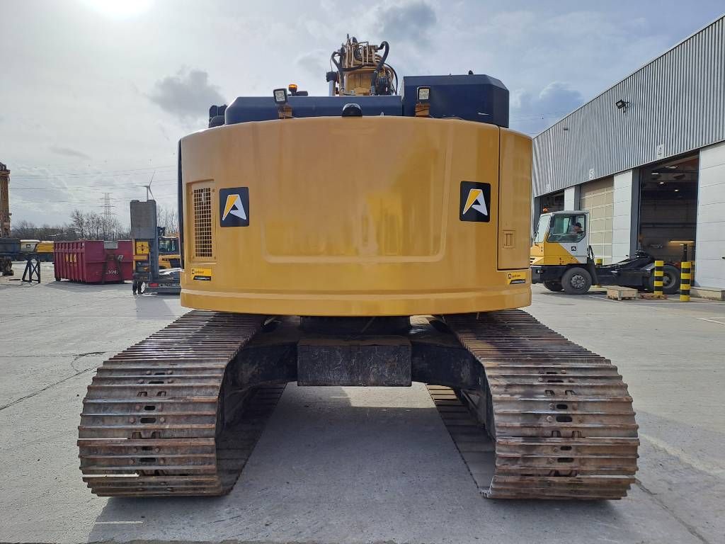 CAT 335 F L CR